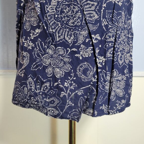 Sonoma Small Blue White Floral Outline Scoop Neck Sleeveless Keyhole Tank Top - Picture 8 of 10